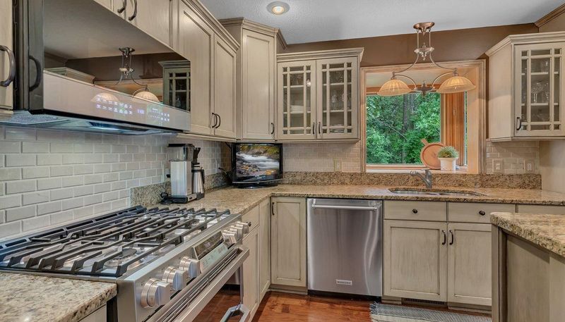 8603 White Oak Rd, Saint Cloud, MN 56301