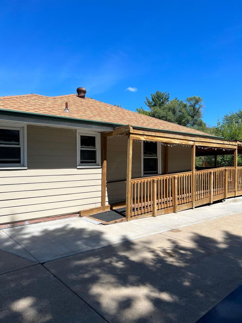 9200 5th St NE, Blaine, MN 55434