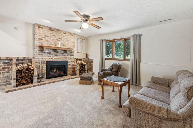 7593 Jasmine Ave S, Cottage Grove, MN 55016
