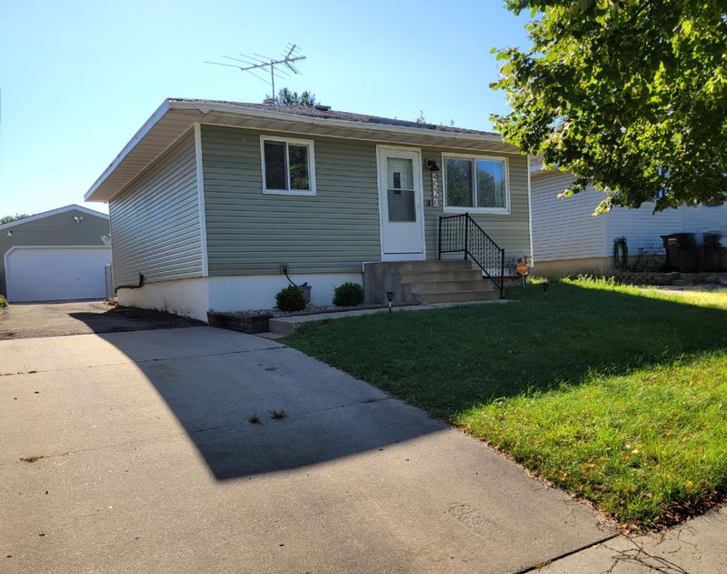 4520 16th Ave NW, Rochester, MN 55901