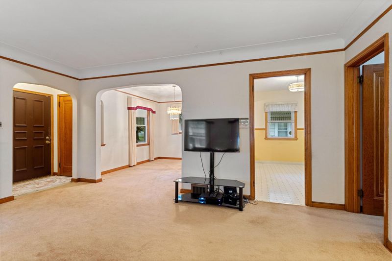 965 Lawson Ave E, Saint Paul, MN 55106