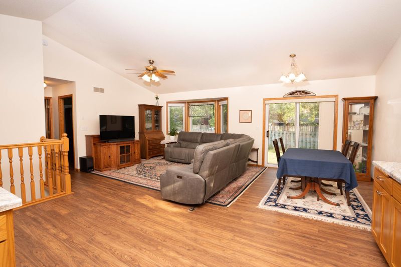 8 Joseph Ct, Saint Cloud, MN 56303