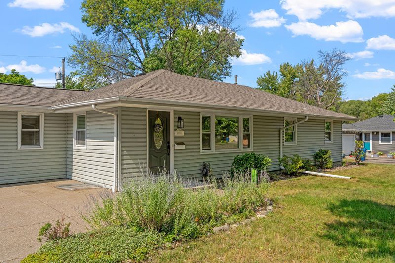 10716 Morris Ave S, Bloomington, MN 55437