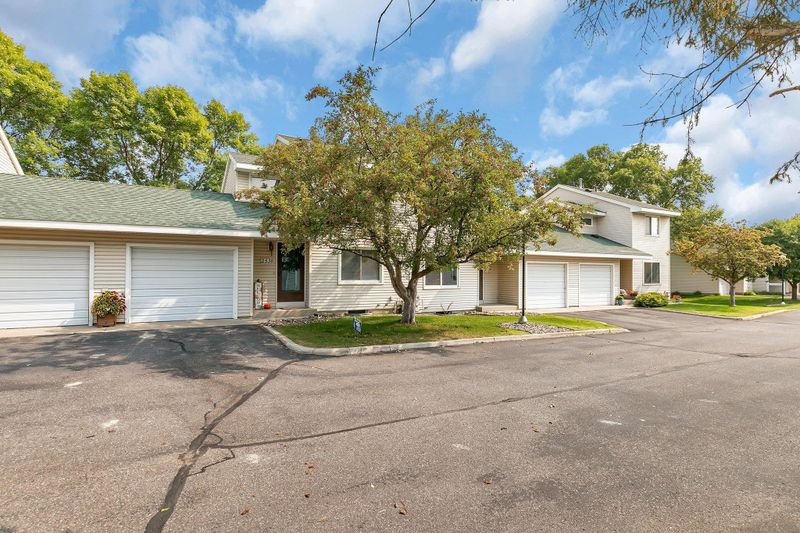 2538 Stearns Way, Saint Cloud, MN 56303