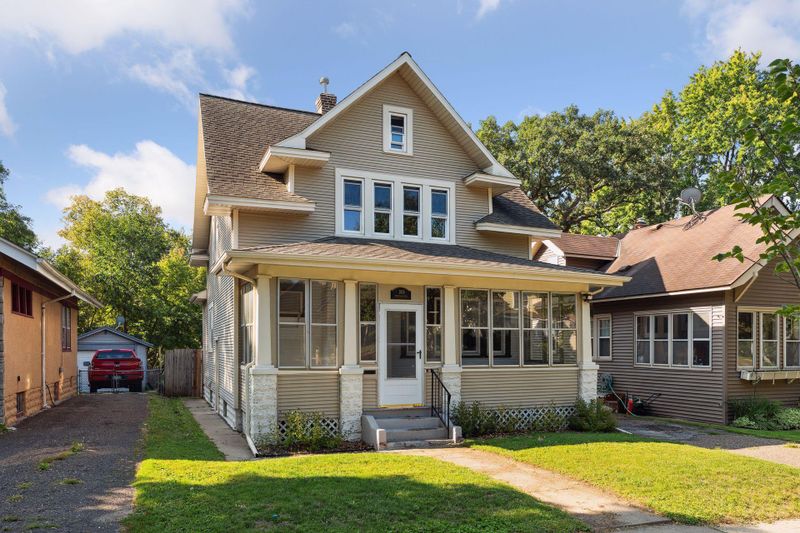 1018 Wakefield Ave, Saint Paul, MN 55106