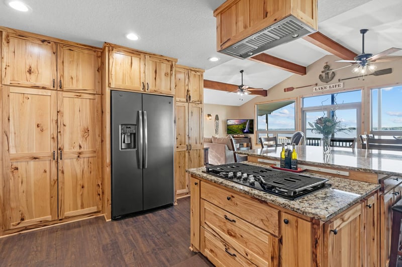 10475 Park Cir, Pine City, MN 55063