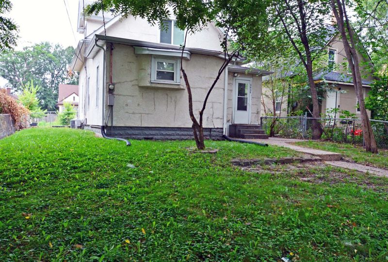3434 Emerson Ave N, Minneapolis, MN 55412