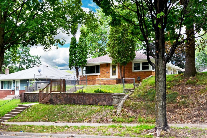 3315 Girard Ave N, Minneapolis, MN 55412