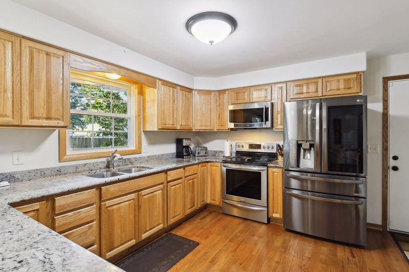 1900 11th Ave W, Shakopee, MN 55379