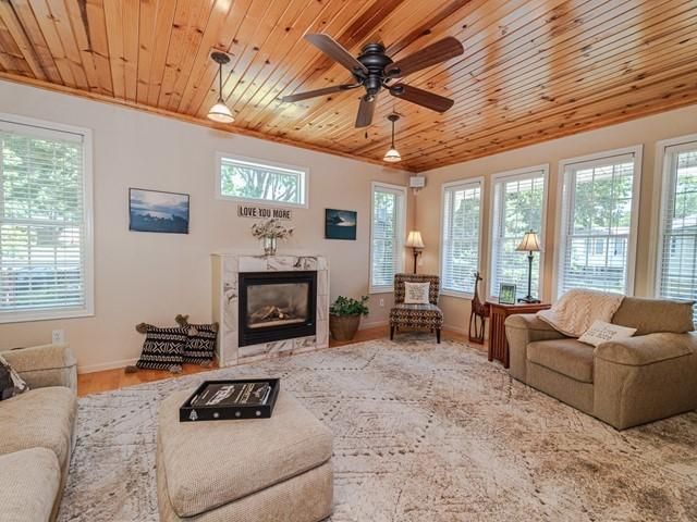 1899 Sunrise Ct, Eagan, MN 55122