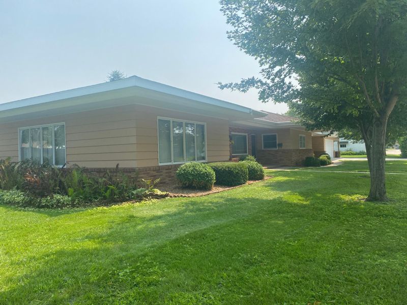 710 5th St SW, Wadena, MN 56482
