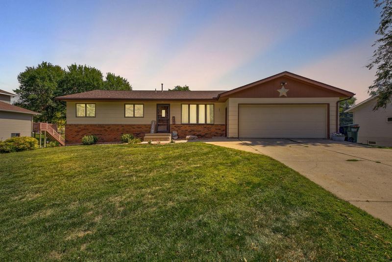 210 4th Ave NW, Lonsdale, MN 55046