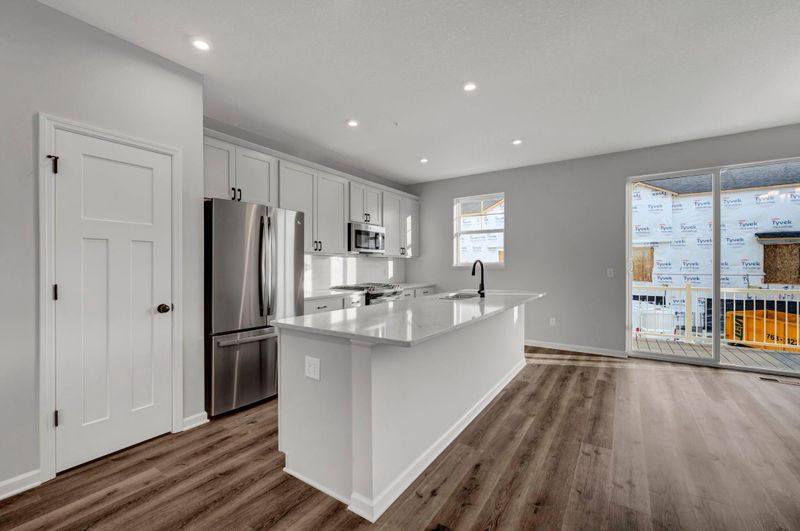 1522 Timberwood Ln, West Saint Paul, MN 55118