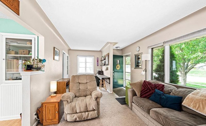 5210 Juniata St, Duluth, MN 55804