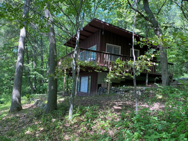 1635 Niles Ln, Centuria, WI 54824