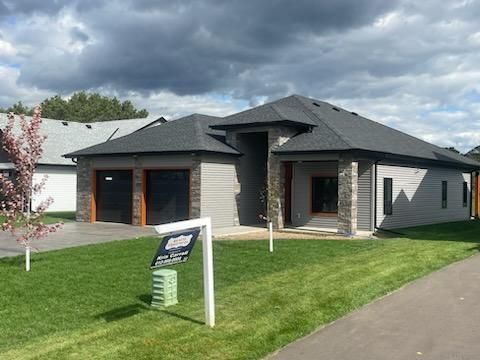1314 Tiger Ct NE, Isanti, MN 55040