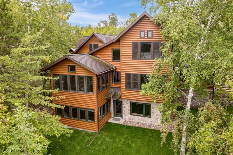 8243 Gustafson Rd, Cook, MN 55723