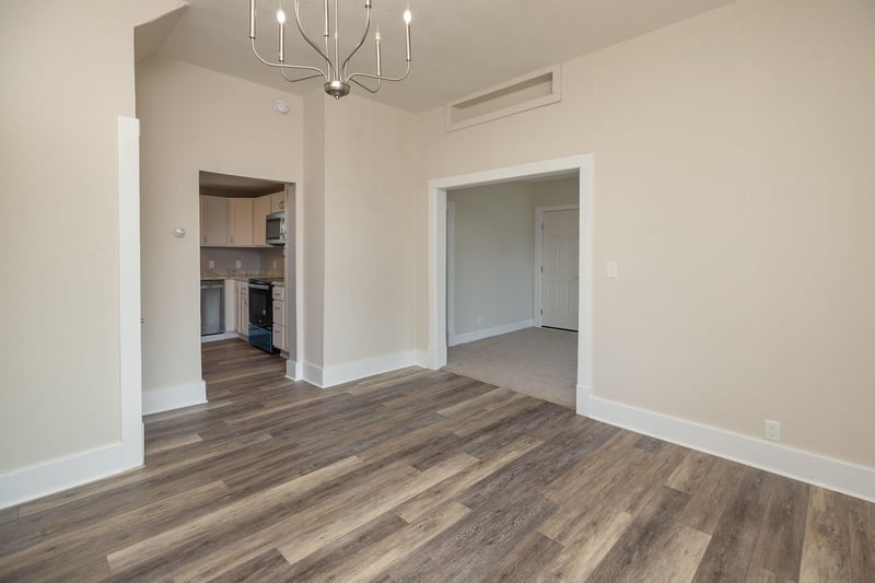 120 W Winona Ave, Kellogg, MN 55945