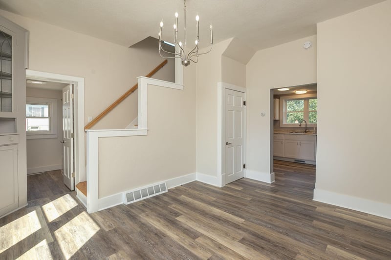120 W Winona Ave, Kellogg, MN 55945