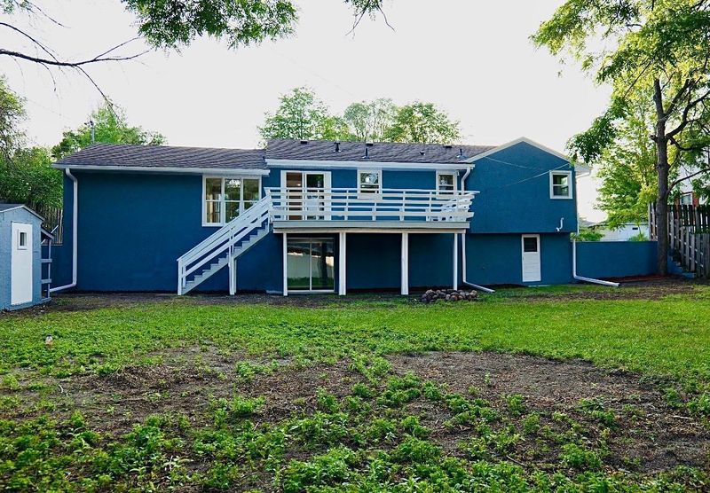 6819 E River Rd, Fridley, MN 55432