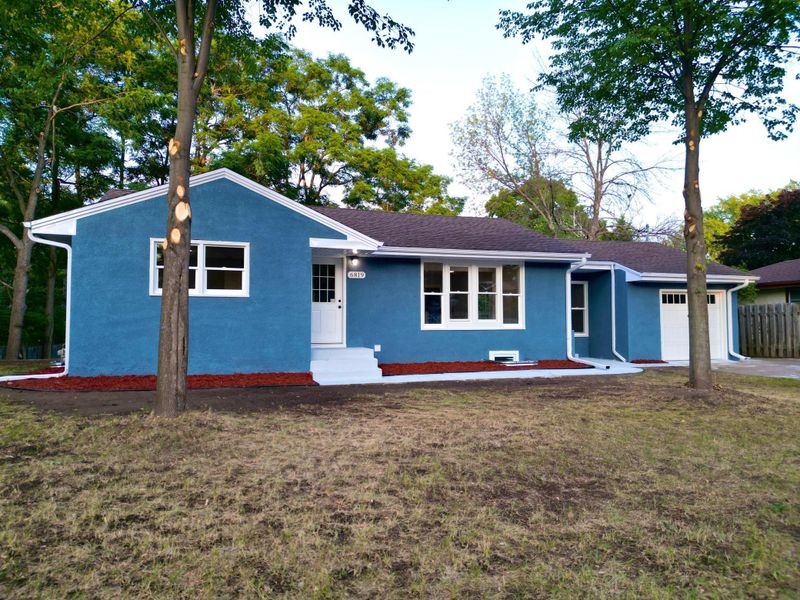 6819 E River Rd, Fridley, MN 55432
