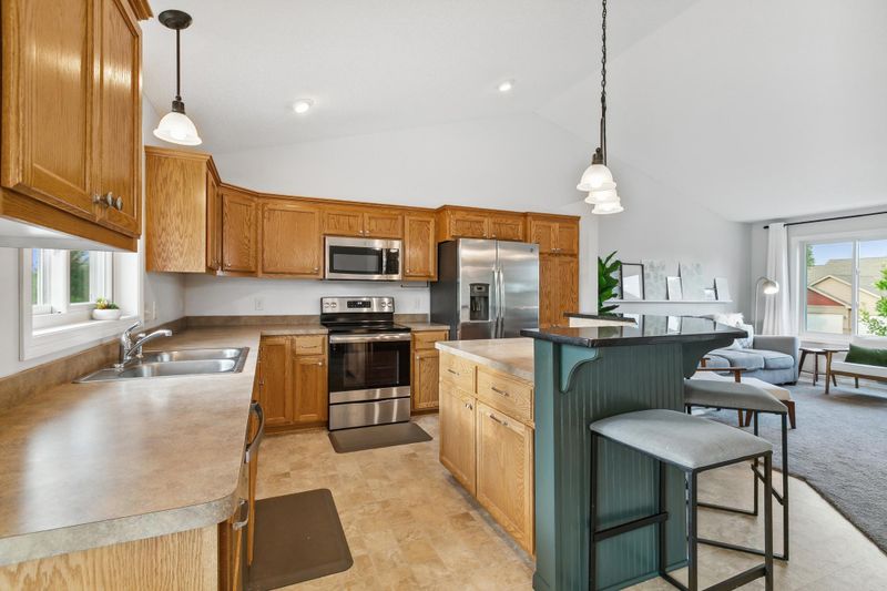 2400 Harbor Dr, Northfield, MN 55057