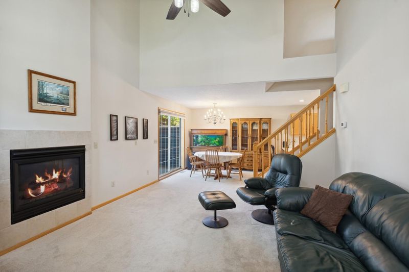 1795 Donegal Dr #7, Woodbury, MN 55125