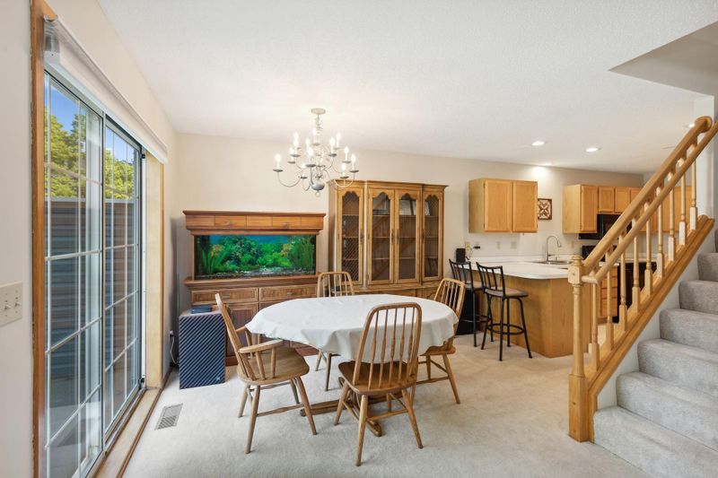 1795 Donegal Dr #7, Woodbury, MN 55125