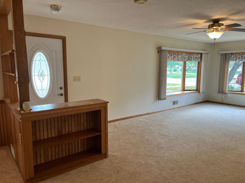 1015 Day St, Fairmont, MN 56031