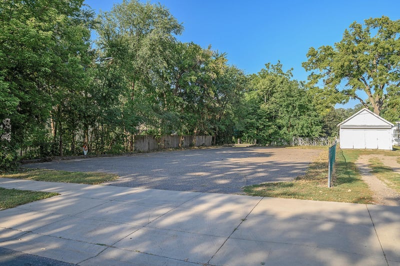 1807 1st Ave, Anoka, MN 55303