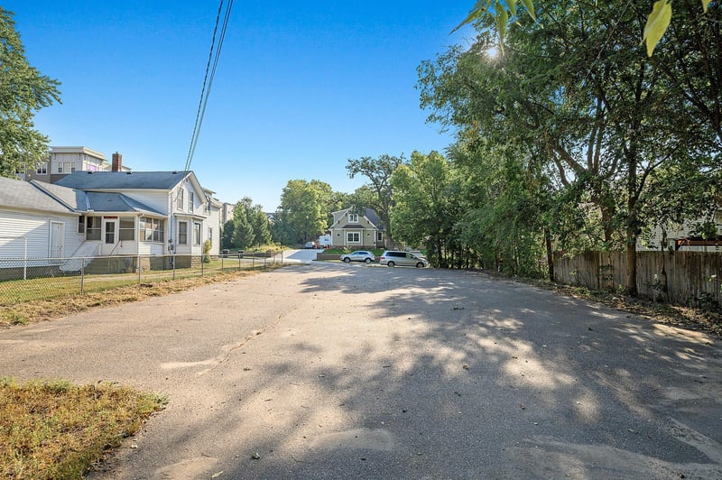 1807 1st Ave, Anoka, MN 55303