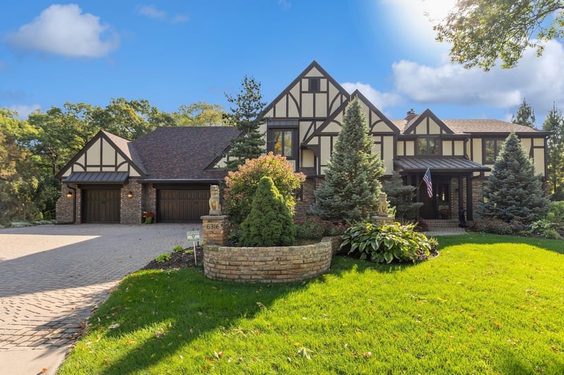 6316 Westwood Ct, Edina, MN 55436