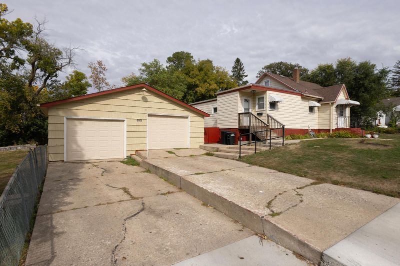 810 State St W, Detroit Lakes, MN 56501