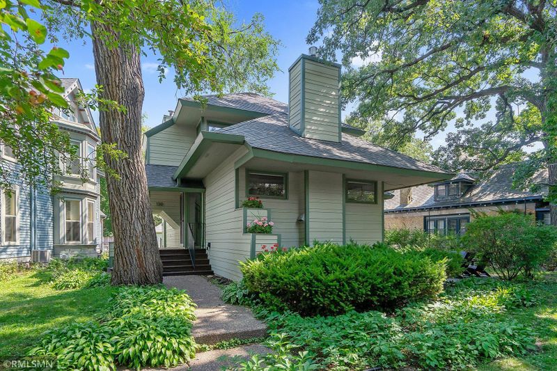 130 Nina St, Saint Paul, MN 55102