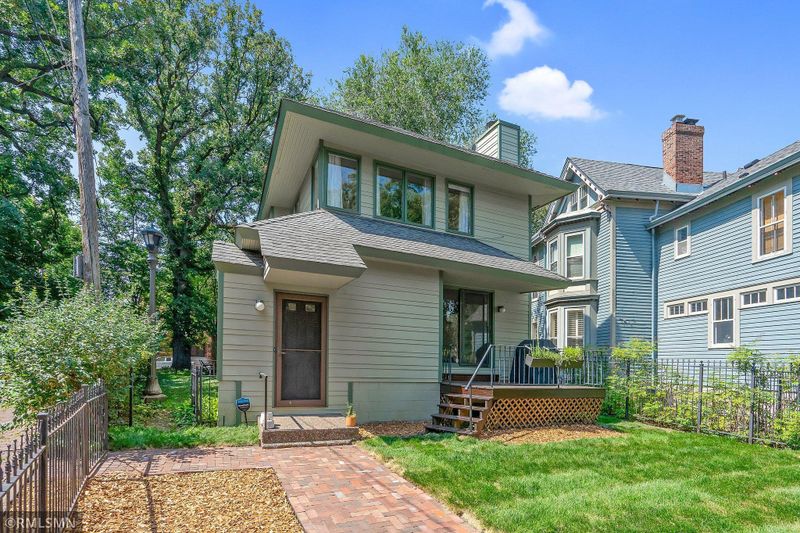 130 Nina St, Saint Paul, MN 55102