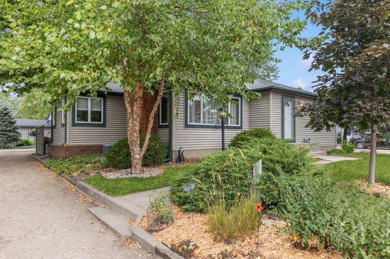 8214 Old Cedar Ave S, Bloomington, MN 55425