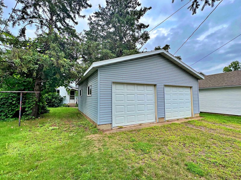 511 3rd St NW, Aitkin, MN 56431