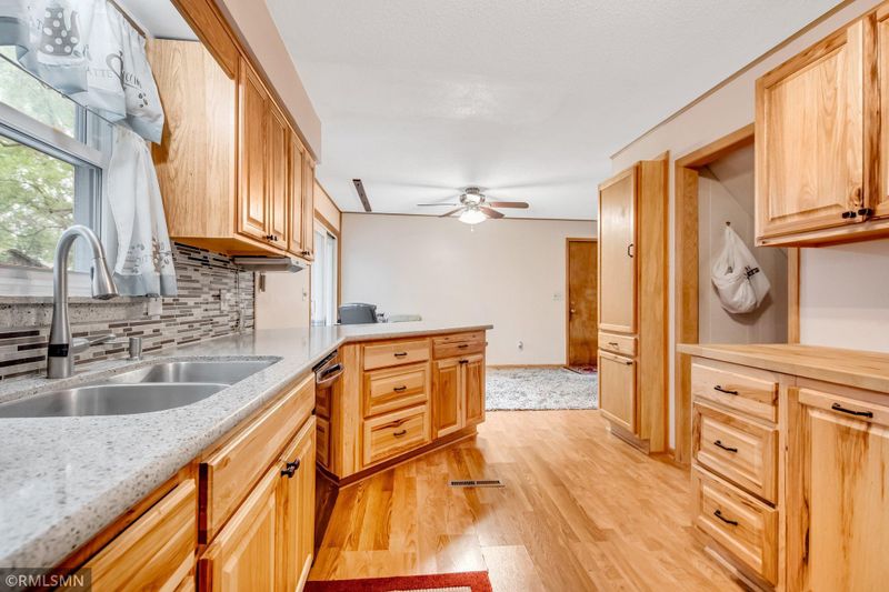 29 Circle Dr, Circle Pines, MN 55014
