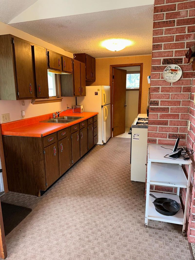 8012 County Road U, Danbury, WI 54830