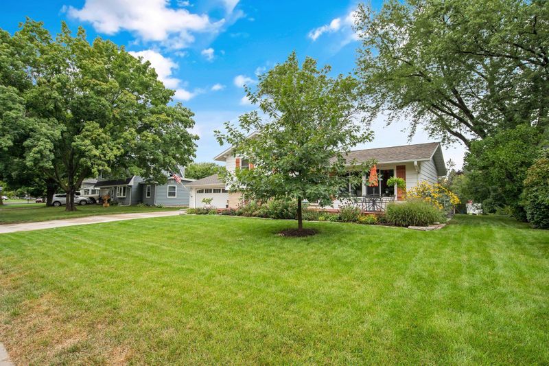2221 Birch St, White Bear Lake, MN 55110