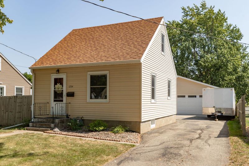 1234 8th Ave SE, Rochester, MN 55904