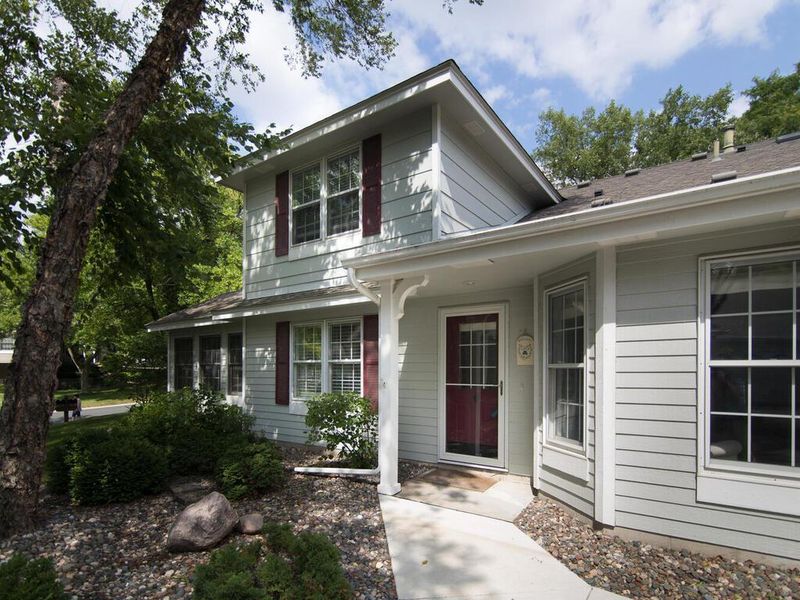 4522 S Mallard Trl, Eagan, MN 55122