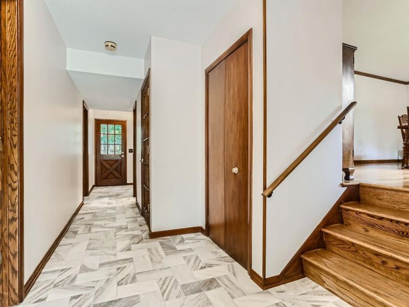 2220 Argonne Dr NE, Columbia Heights, MN 55421