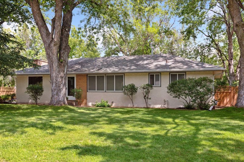 12347 Gladiola St NW, Coon Rapids, MN 55433