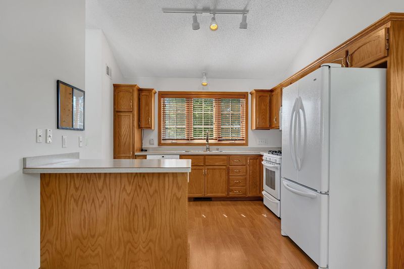 14463 Hummingbird Ct NW, Andover, MN 55304