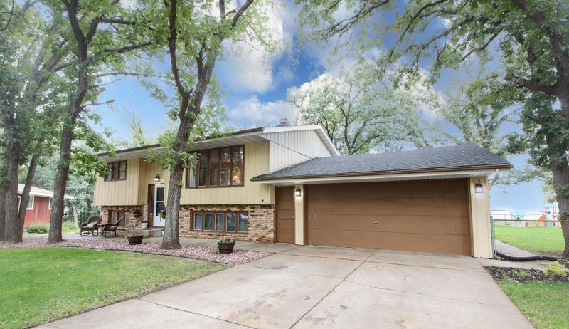 2925 Golf View Ct, Saint Cloud, MN 56301