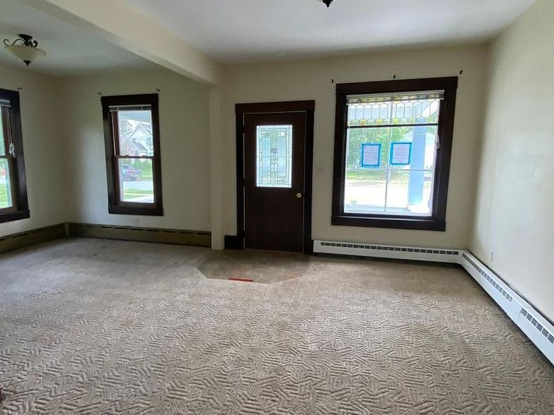 2810 4th St, Eau Claire, WI 54703