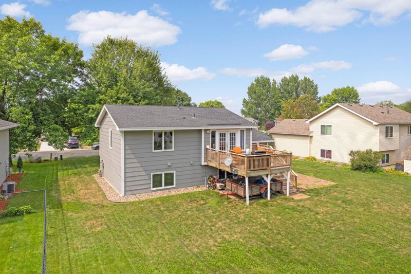 1121 Polk St S, Shakopee, MN 55379