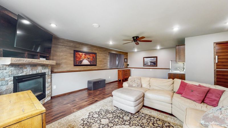 261 Greenway Dr, Delano, MN 55328
