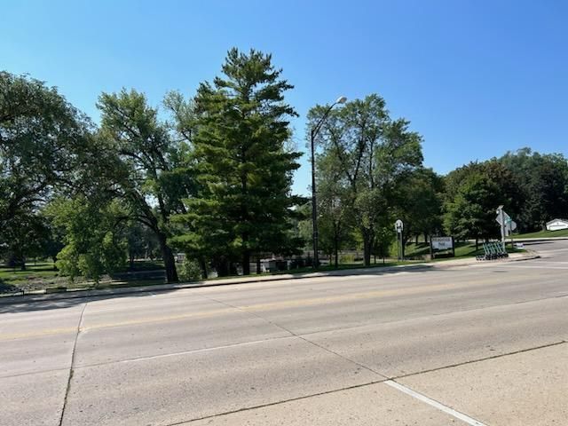 342 W Bridge St, Owatonna, MN 55060